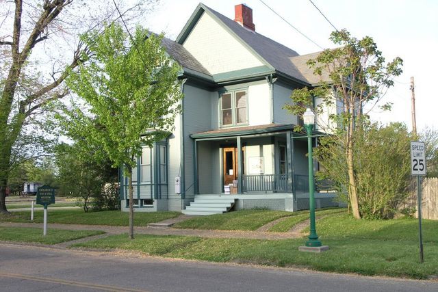 Click to view the next picture