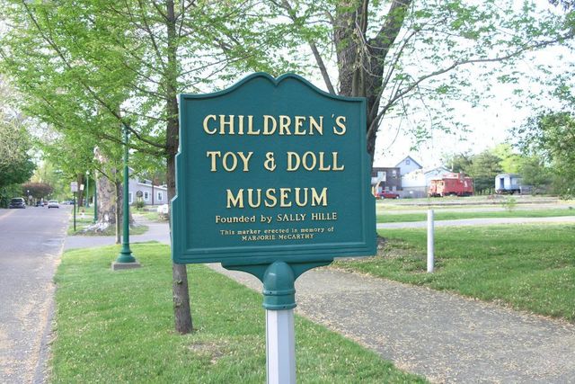 Click to view the next picture