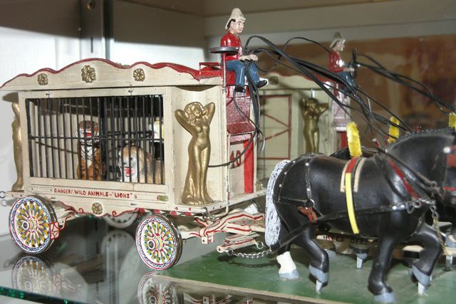 Click to view the next picture