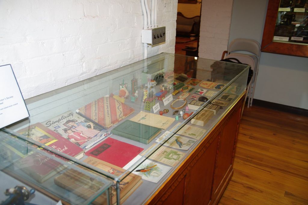 Click to view the next picture